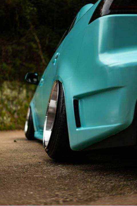 SUV